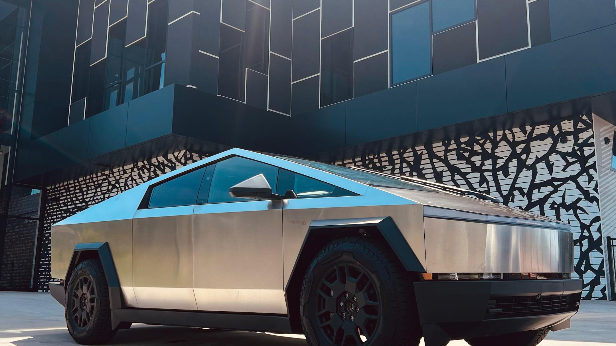 Tesla Cybertruck 2025 in Charlotte, NC