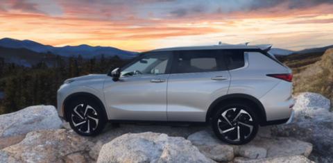 Mitsubishi Outlander 2023