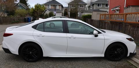 Toyota Camry Hybrid 2025