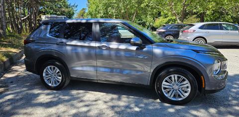 Mitsubishi Outlander PHEV 2023