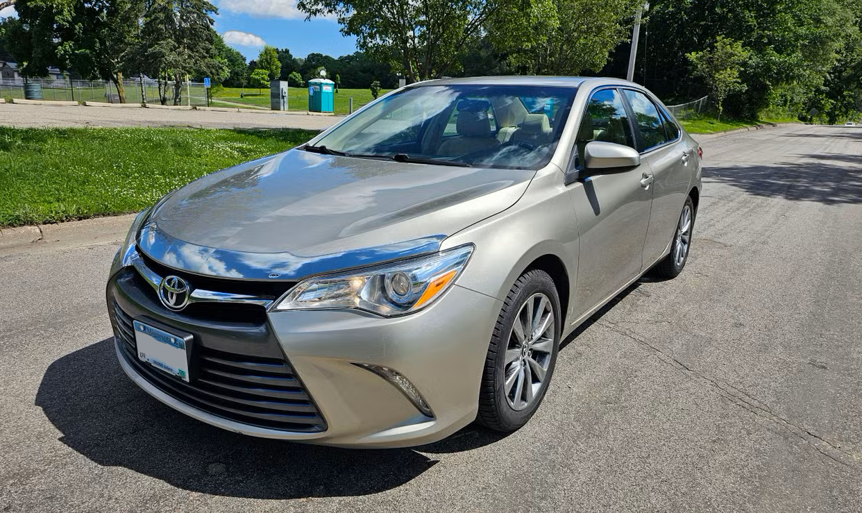 Toyota Camry 2015 in Saint Paul, MN