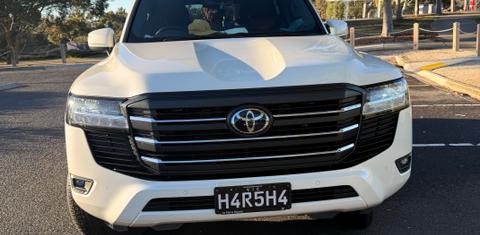 Toyota LANDCRUISER 2025