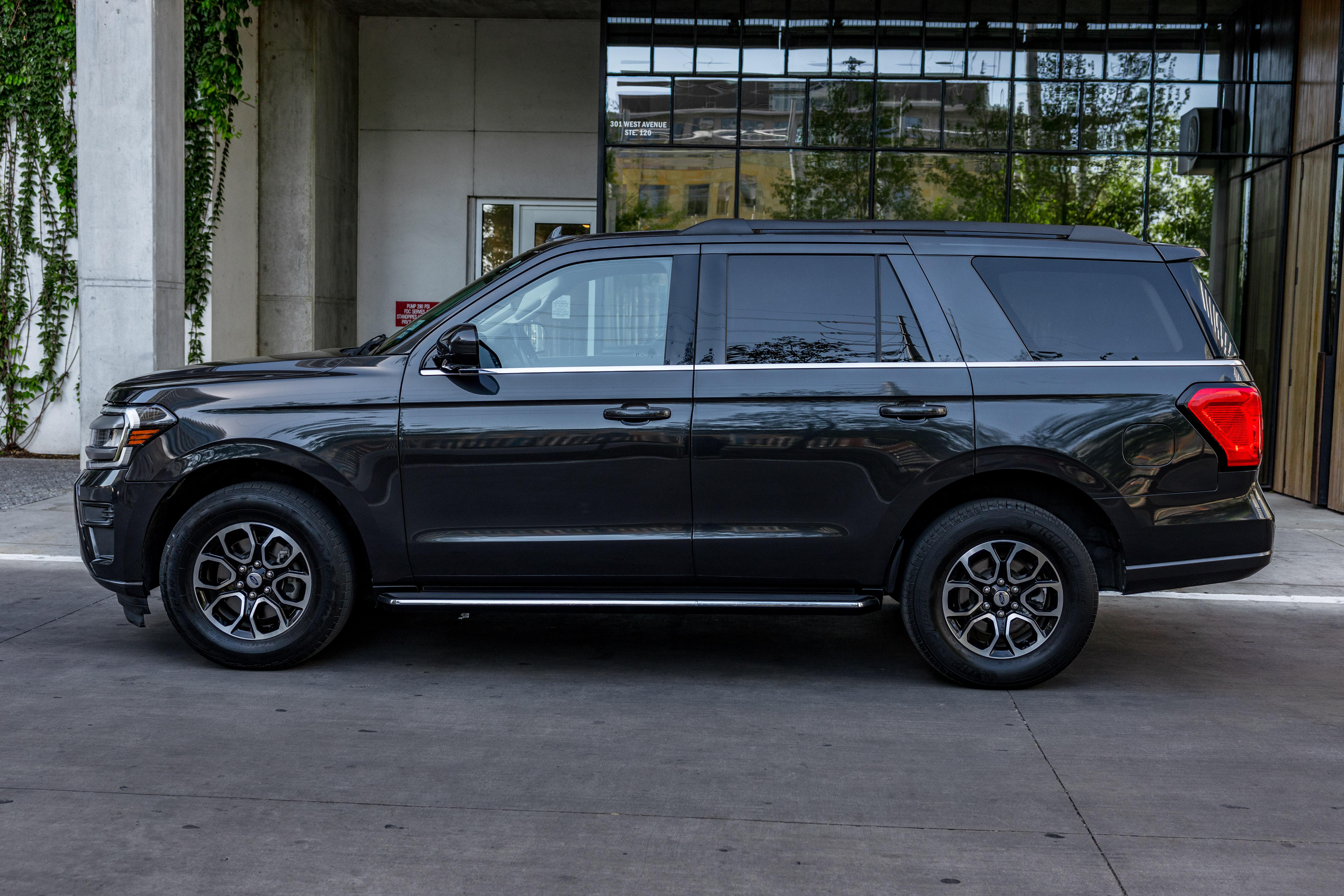 Ford Expedition 2023 in Spicewood, TX