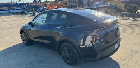 Tesla Model Y 2026