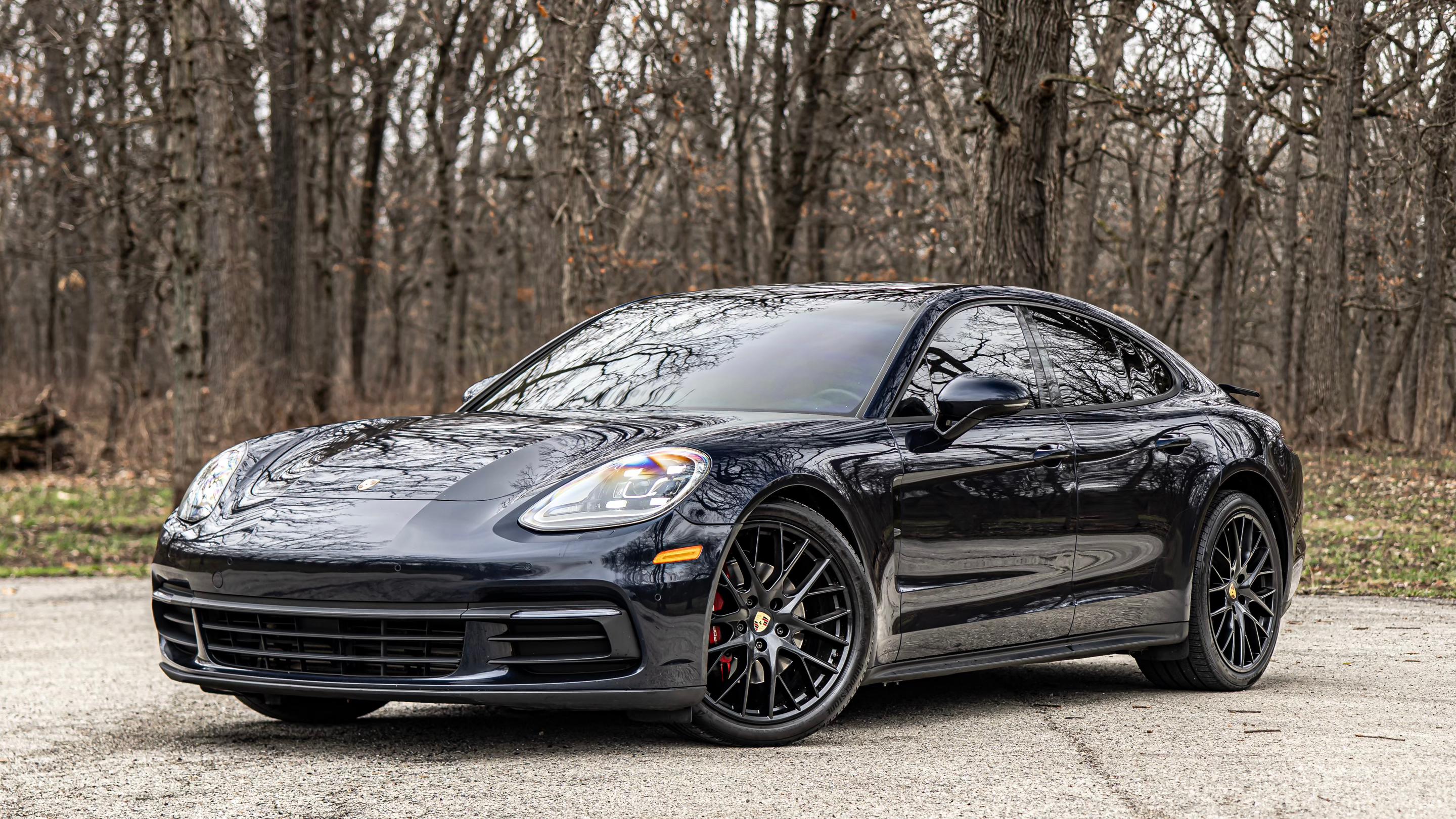 Porsche Panamera 2018 in Chicago, IL