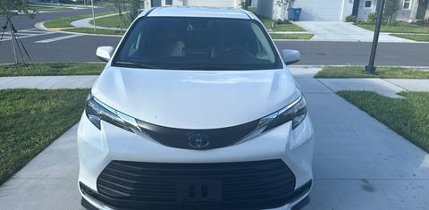 Toyota Sienna 2025