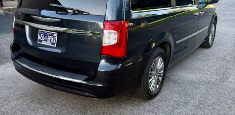 Chrysler Town & Country 2013