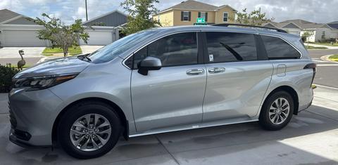 Toyota Sienna 2025
