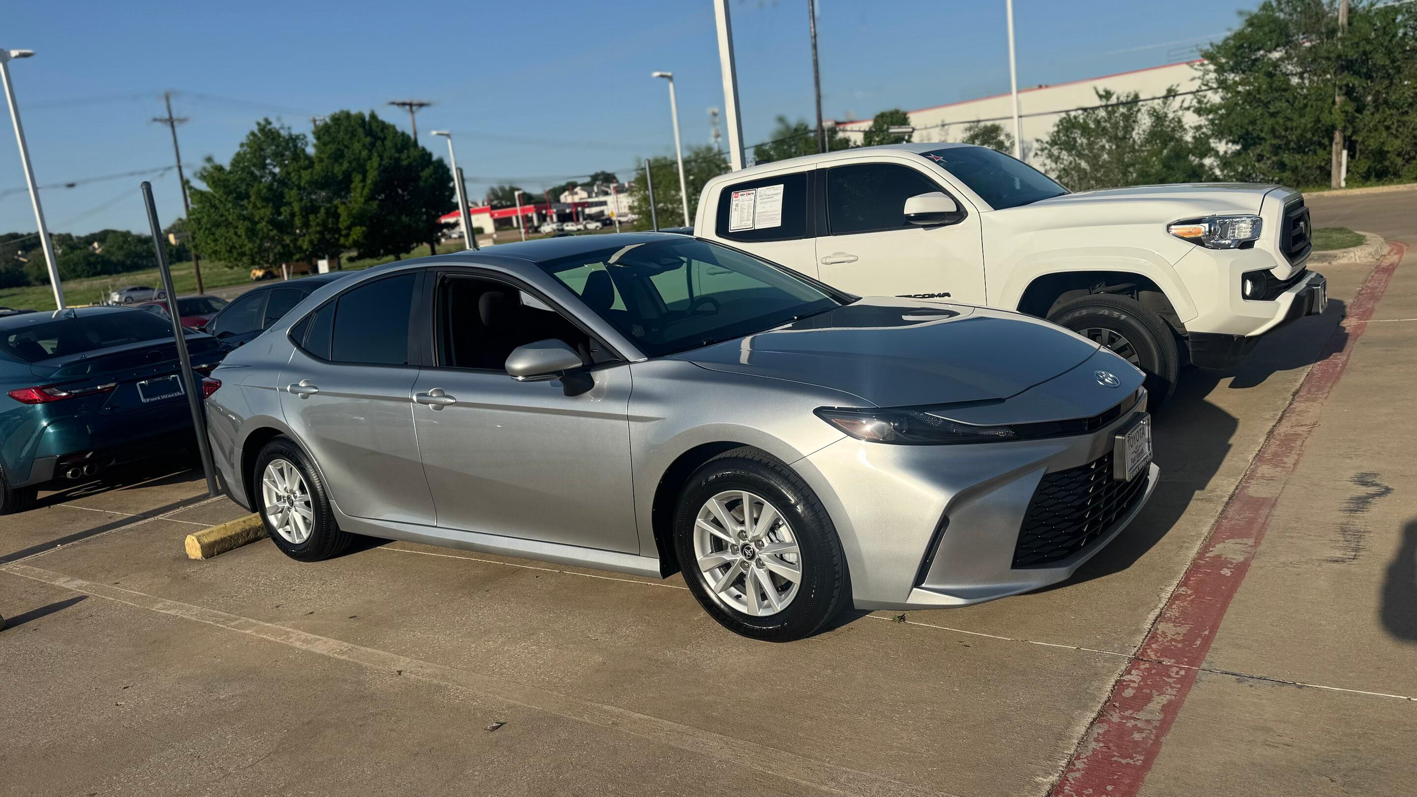 Toyota Camry Hybrid 2025 in Odessa, TX
