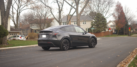 Tesla Model Y 2025