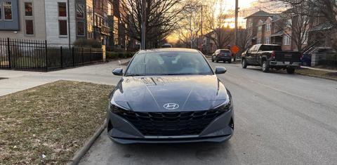 Hyundai Elantra 2022