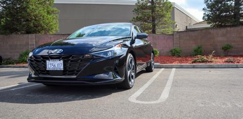 Hyundai Elantra 2023