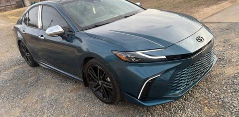 Toyota Camry Hybrid 2025