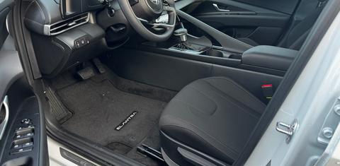 Hyundai Elantra Hybrid 2025
