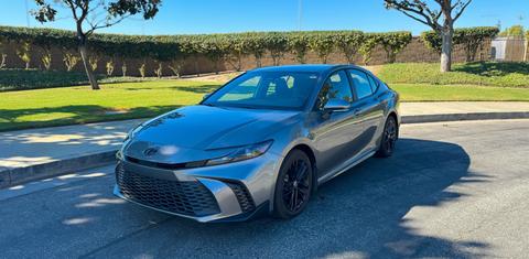 Toyota Camry Hybrid 2025