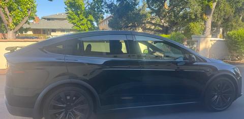 Tesla Model X 2023