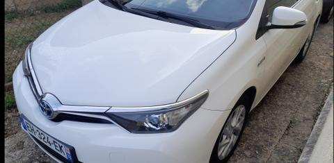 Toyota AURIS 2016