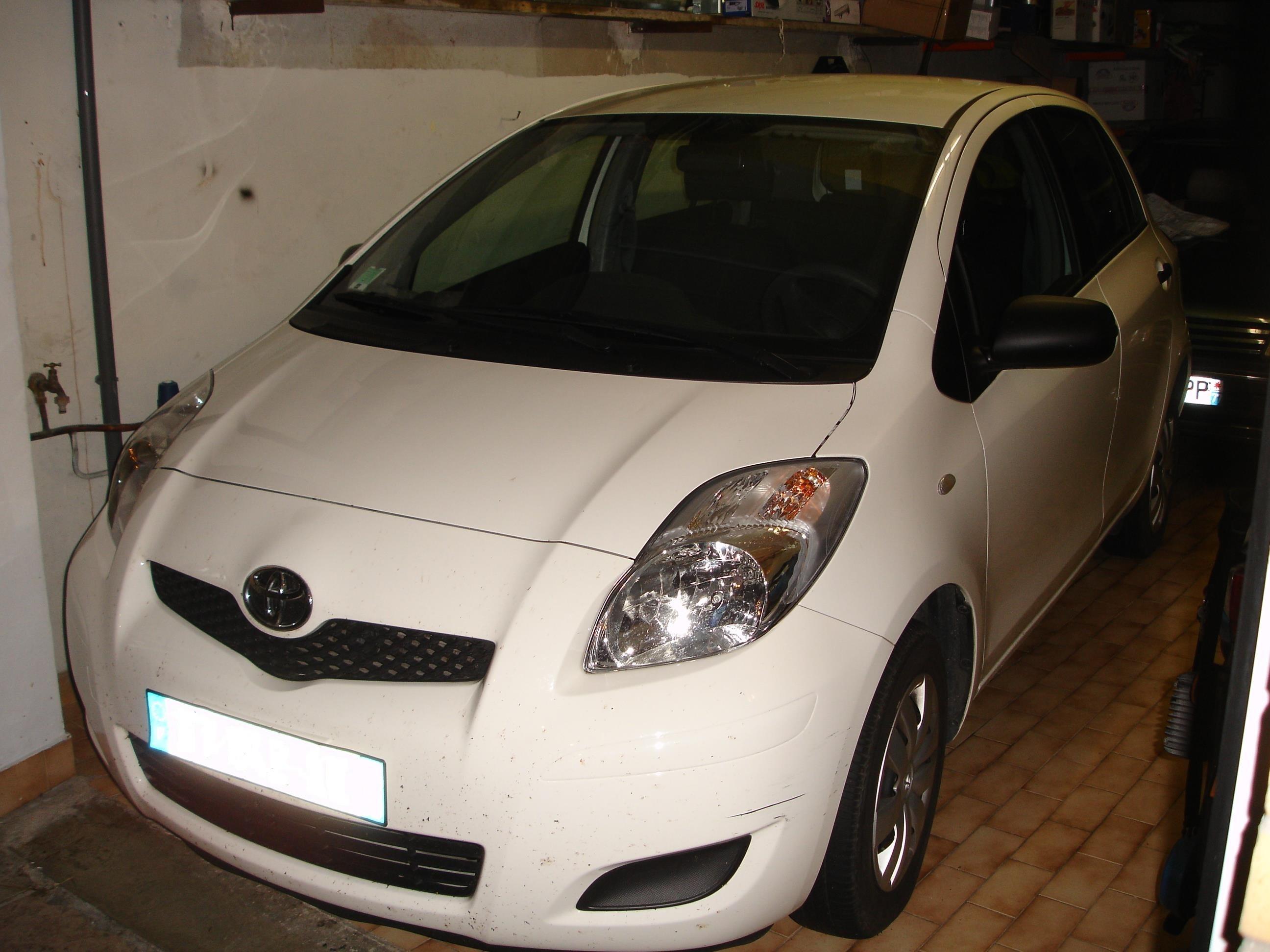 Toyota YARIS 2011 à Chelles