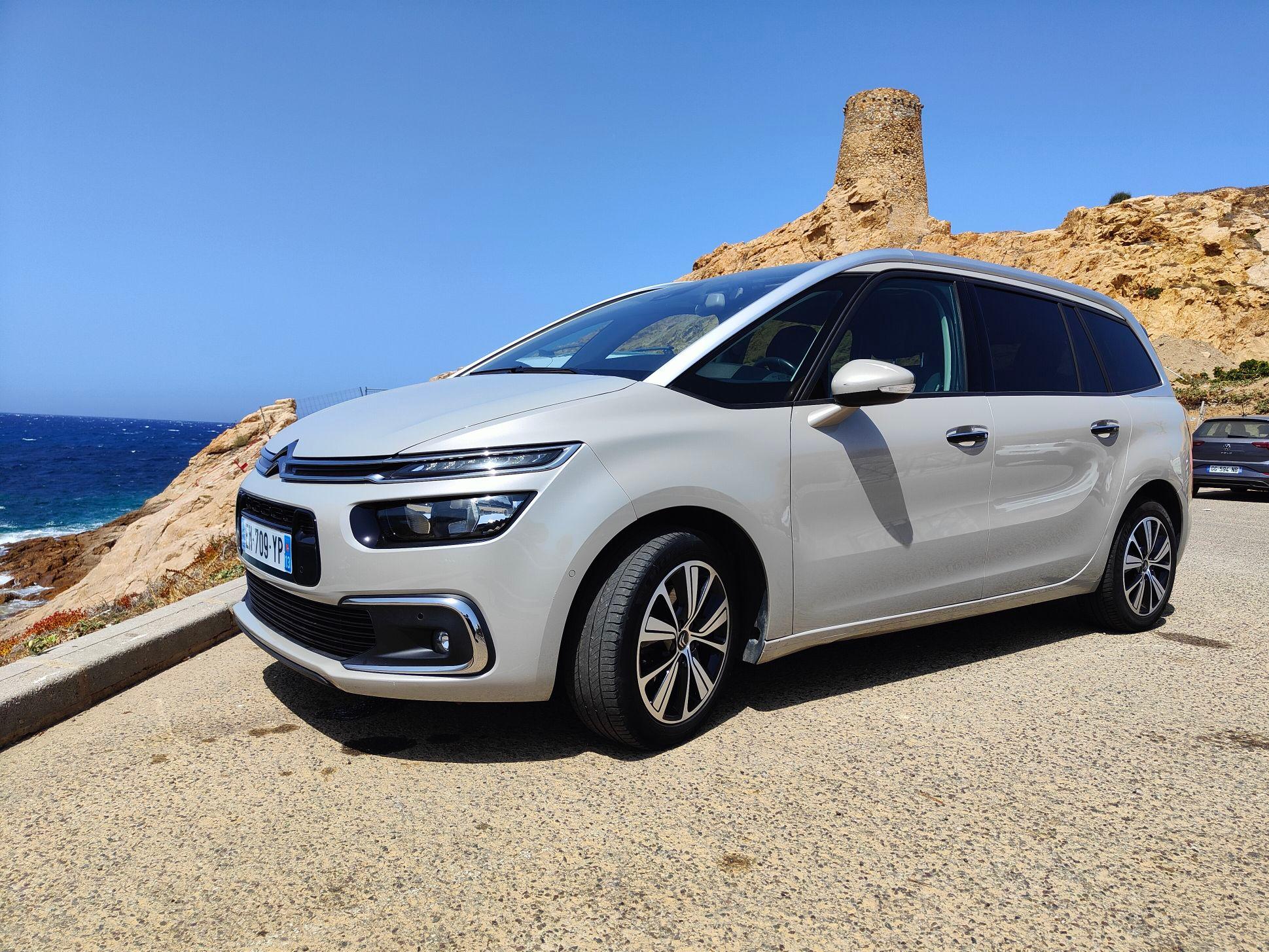 Citroen GRAND C4 PICASSO 2016 in Calvi