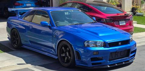 Nissan Skyline 1999