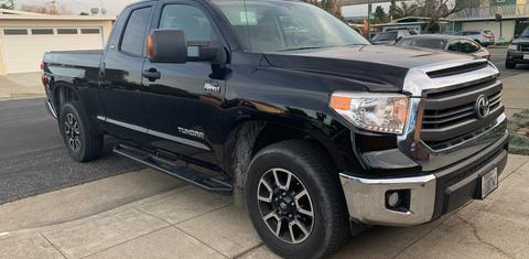 Toyota Tundra 2015