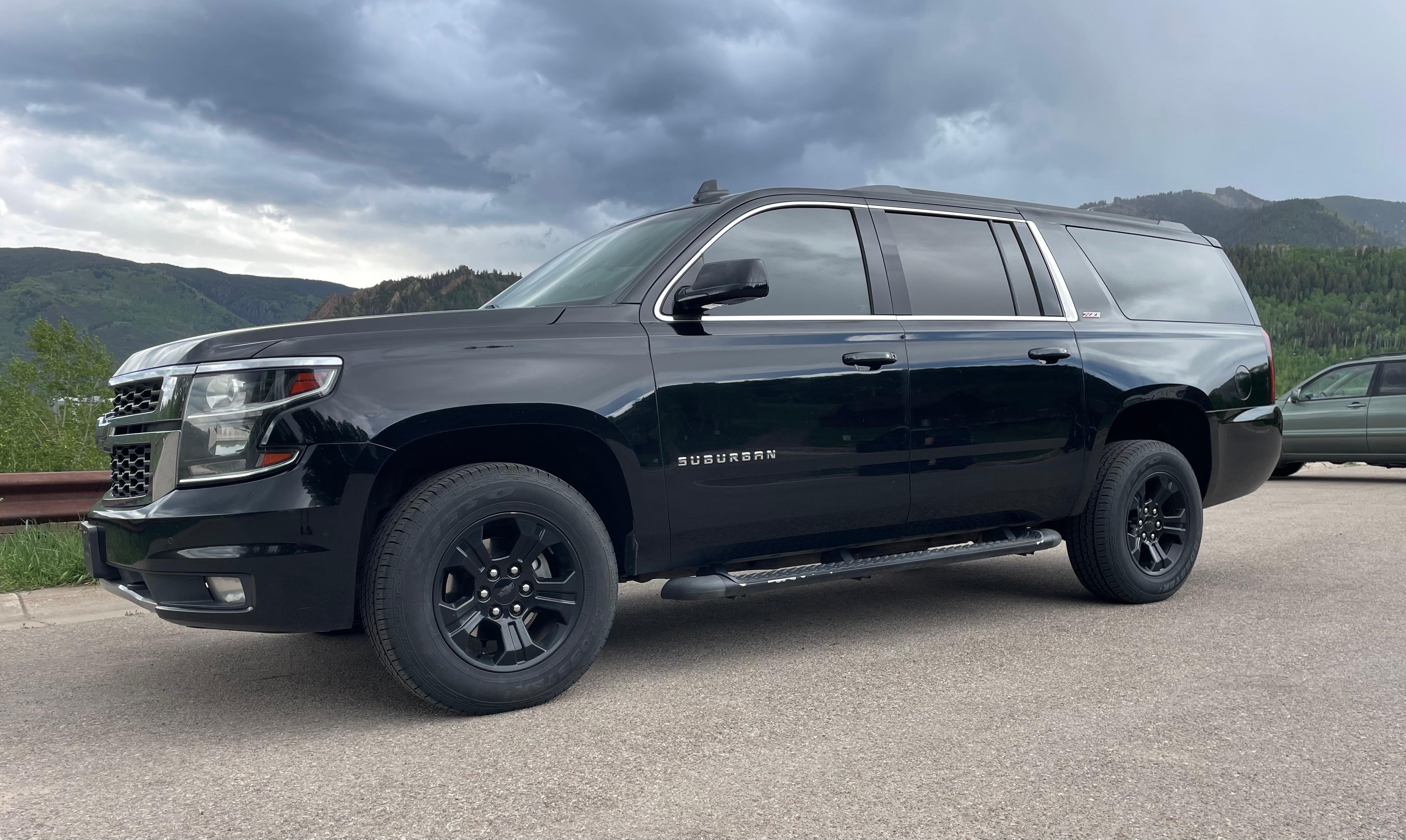 Chevrolet Suburban 2017 in Aspen, CO