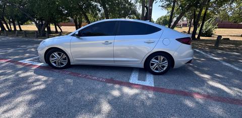 Hyundai Elantra 2019