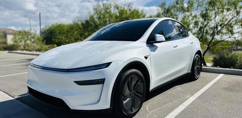 Tesla Model Y 2026