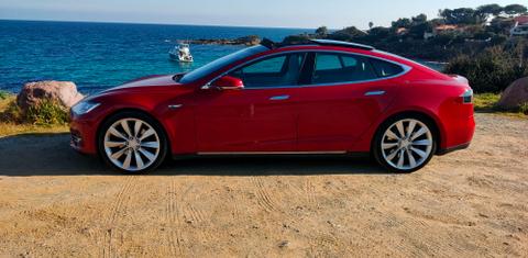 Tesla MODEL S 2016