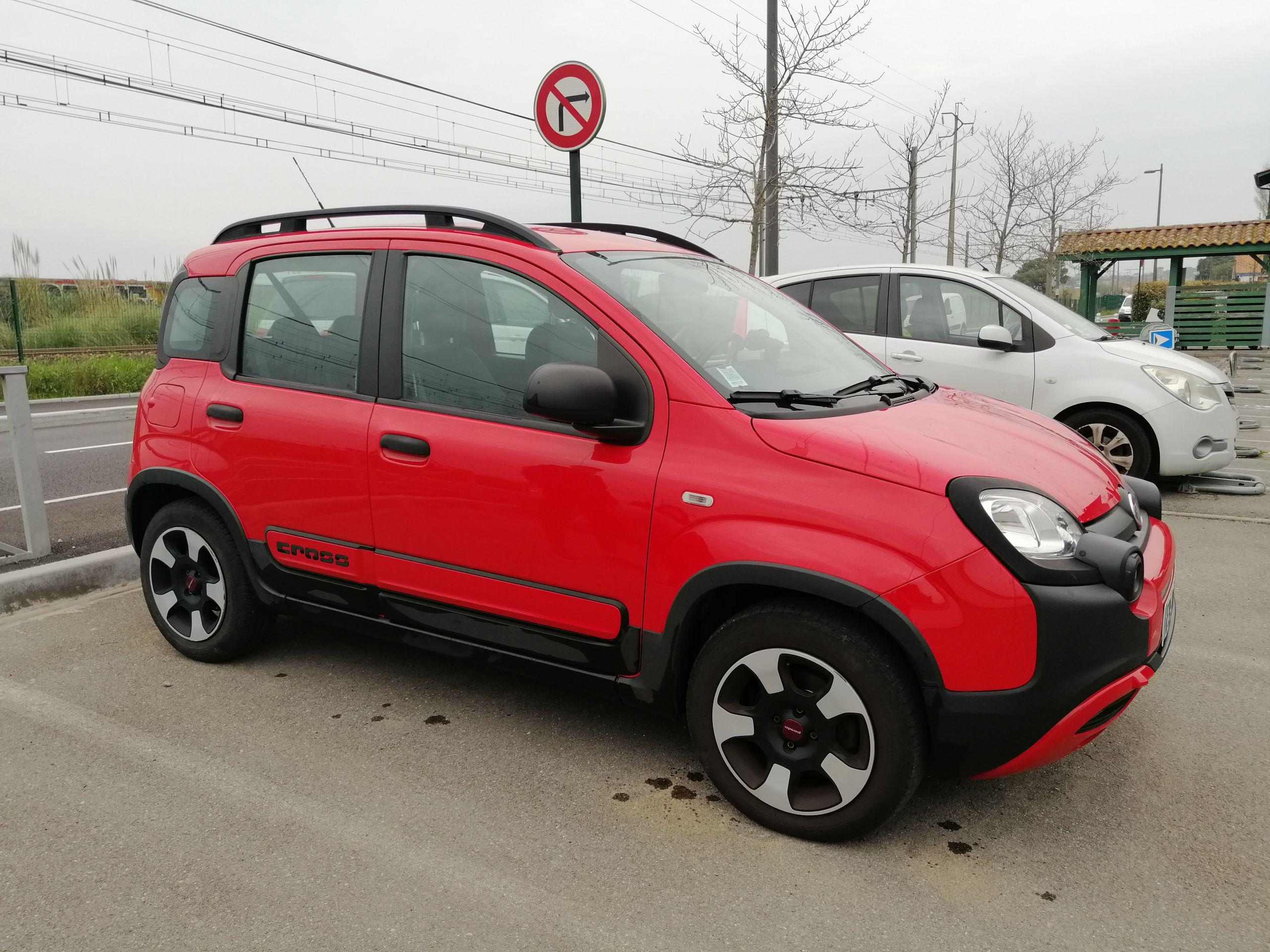 FIAT PANDA 2018 à Saint Martin De Seignanx