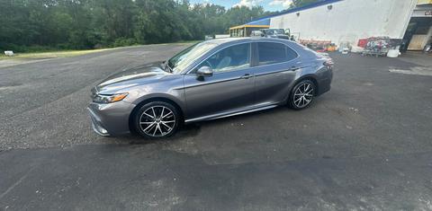 Toyota Camry 2021