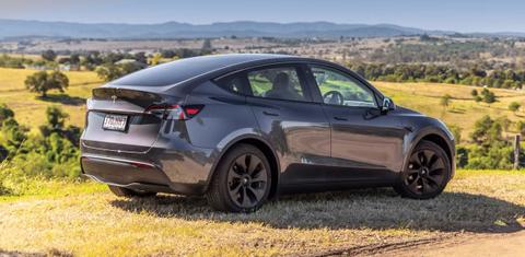 Tesla MODEL Y 2023