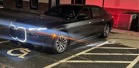 BMW i7 2024