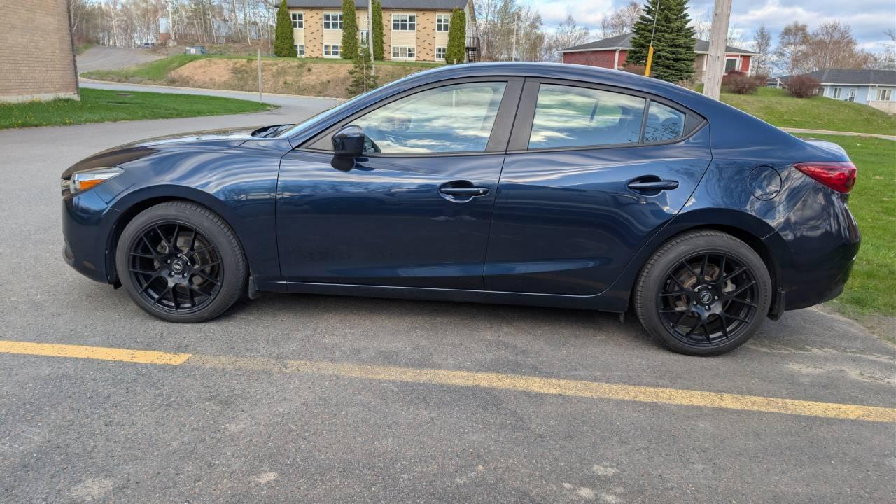 Mazda Mazda3 2018 à Grand Falls-Windsor, NL
