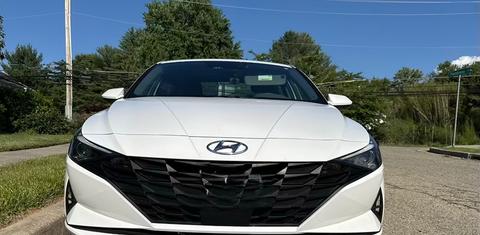 Hyundai Elantra 2023
