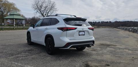 Toyota Highlander 2024