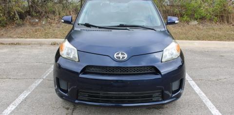Scion xD 2012