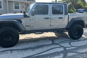 Jeep Gladiator car