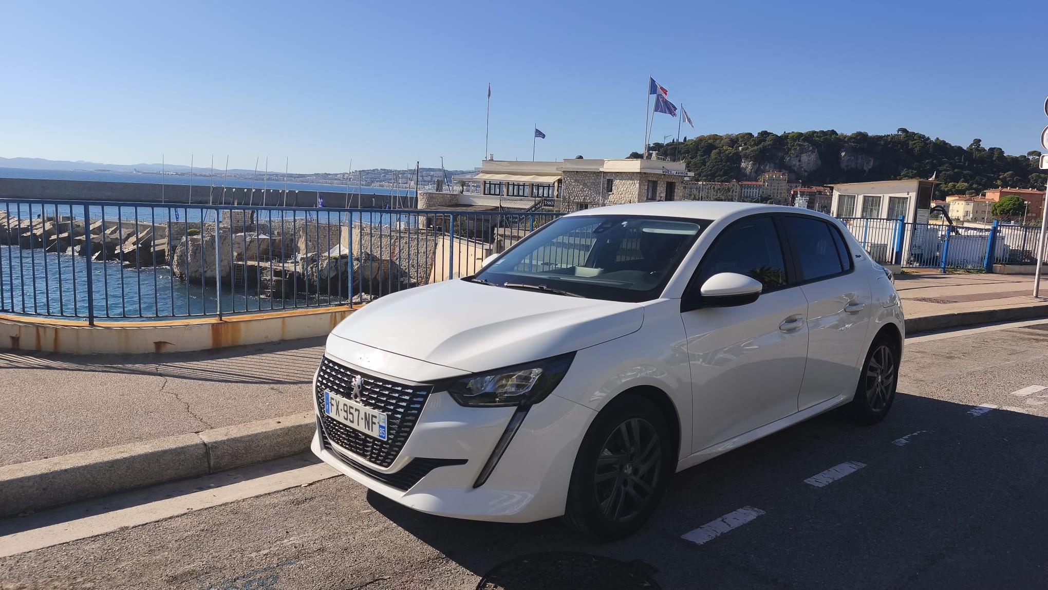 Peugeot 208 2021 à Nice