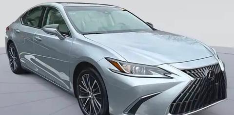 Lexus ES 2022