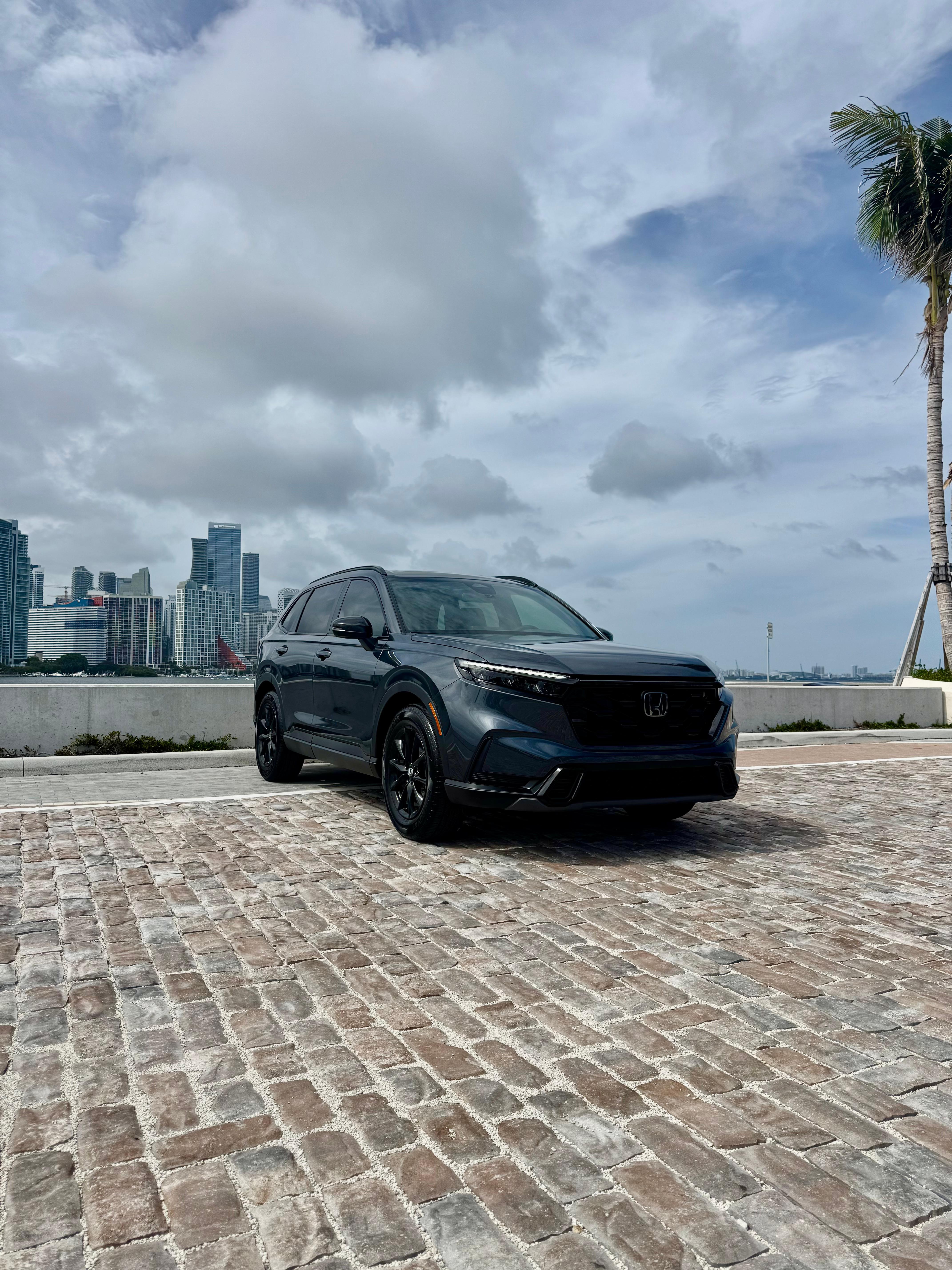 Honda CR-V Hybrid 2026 in Miami, FL