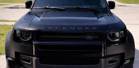 Land Rover Defender 2025