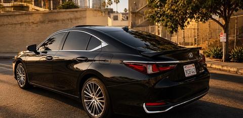 Lexus ES 2023