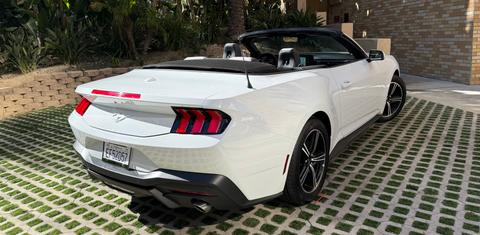 Ford Mustang 2025