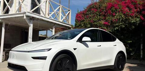 Tesla Model Y 2026