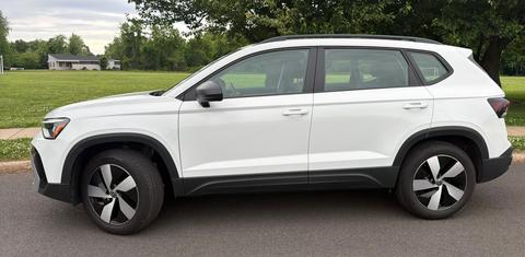 Volkswagen Taos 2025