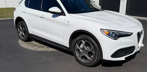 Alfa Romeo Stelvio 2023