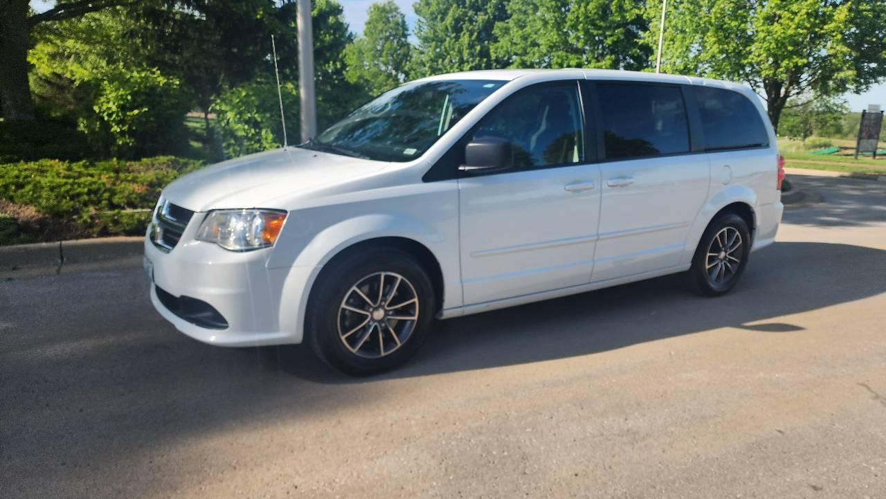 Dodge Grand Caravan 2017 in Kansas City, MO