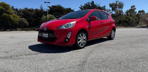 Toyota Prius c 2016
