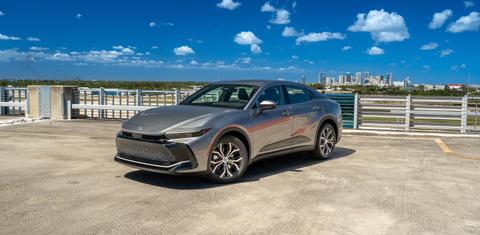 Toyota Crown 2025